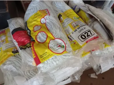 LOTE 027 - 01 LOTE COM VÁRIOS MOP PARA LIMPEZA MARCAS E MODELOS DIVERSOS. (NO ESTADO) ATENÇÃO! FAZER A VISITAÇÃO ANTES DE ARREMATAR, NÃO SABEMOS SE FUNCIONA. LEILÃO NÃO TEM GARANTIA E NEM DEVOLUÇÃO, SUJEITO A POSSÍVEIS AVARIAS VISÍVEIS/OCULTAS E/OU AUSÊNCIA DE COMPONENTES.