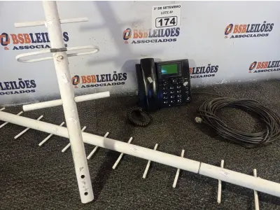 LOTE 174 - 01 KIT DE TELEFONE RURAL. (NO ESTADO) ATENÇÃO! FAZER A VISITAÇÃO ANTES DE ARREMATAR, NÃO SABEMOS SE FUNCIONA. LEILÃO NÃO TEM GARANTIA E NEM DEVOLUÇÃO, SUJEITO A POSSÍVEIS AVARIAS VISÍVEIS/OCULTAS E/OU AUSÊNCIA DE COMPONENTES.