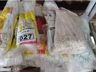 LOTE 027 - 01 LOTE COM VÁRIOS MOP PARA LIMPEZA MARCAS E MODELOS DIVERSOS. (NO ESTADO) ATENÇÃO! FAZER A VISITAÇÃO ANTES DE ARREMATAR, NÃO SABEMOS SE FUNCIONA. LEILÃO NÃO TEM GARANTIA E NEM DEVOLUÇÃO, SUJEITO A POSSÍVEIS AVARIAS VISÍVEIS/OCULTAS E/OU AUSÊNCIA DE COMPONENTES.