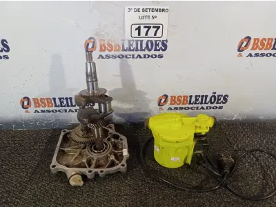 LOTE 177 - 01 EIXO VIRABREQUIM/COMANDO DE VÁLVULA/TAMPA DO MOTOR ESTACIONÁRIO 5,0 A 7,0 E 01 BOMBA D’AGUA PRESSURIZADA. (NO ESTADO) ATENÇÃO! FAZER A VISITAÇÃO ANTES DE ARREMATAR, NÃO SABEMOS SE FUNCIONA. LEILÃO NÃO TEM GARANTIA E NEM DEVOLUÇÃO, SUJEITO A POSSÍVEIS AVARIAS VISÍVEIS/OCULTAS E/OU AUSÊNCIA DE COMPONENTES.