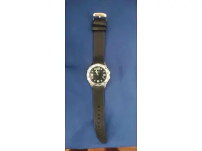 LOTE 680 - RELÓGIO DE PULSO MASCULINO DE  LACOSTE ORIGINAL FUNCIOANDO. (NO ESTADO) 