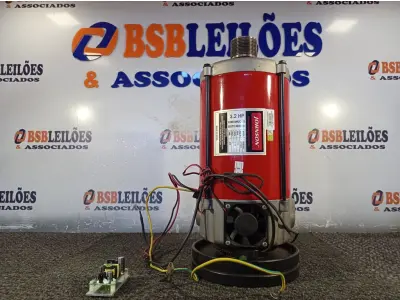 LOTE 344 - 01 MOTOR ELÉTRICO JOHNSON 3.2HP CORRENTE CONTÍNUA MODELO JM-02-002. (NO ESTADO) ATENÇÃO! FAZER A VISITAÇÃO ANTES DE ARREMATAR, NÃO SABEMOS SE FUNCIONA. LEILÃO NÃO TEM GARANTIA E NEM DEVOLUÇÃO, SUJEITO A POSSÍVEIS AVARIAS VISÍVEIS/OCULTAS E/OU AUSÊNCIA DE COMPONENTES.