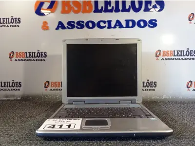 LOTE 411 - 01 NOTEBOOK PARA RETIRADA DE PEÇAS. (NO ESTADO) ATENÇÃO! FAZER A VISITAÇÃO ANTES DE ARREMATAR, NÃO SABEMOS SE FUNCIONA. LEILÃO NÃO TEM GARANTIA E NEM DEVOLUÇÃO, SUJEITO A POSSÍVEIS AVARIAS VISÍVEIS/OCULTAS E/OU AUSÊNCIA DE COMPONENTES.