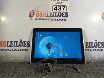 LOTE 437 - 01 TABLET SAMSUNG TAB2 10.1 COM CABO. (NO ESTADO) ATENÇÃO! FAZER A VISITAÇÃO ANTES DE ARREMATAR, NÃO SABEMOS SE FUNCIONA. LEILÃO NÃO TEM GARANTIA E NEM DEVOLUÇÃO, SUJEITO A POSSÍVEIS AVARIAS VISÍVEIS/OCULTAS E/OU AUSÊNCIA DE COMPONENTES.