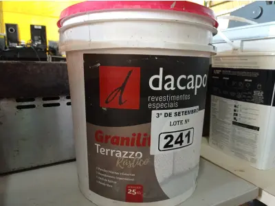 LOTE 241 - 01 BALDE DE CIMENTO QUEIMADO DACAPÓ 25KG. (NO ESTADO) ATENÇÃO! FAZER A VISITAÇÃO ANTES DE ARREMATAR, NÃO SABEMOS SE FUNCIONA. LEILÃO NÃO TEM GARANTIA E NEM DEVOLUÇÃO, SUJEITO A POSSÍVEIS AVARIAS VISÍVEIS/OCULTAS E/OU AUSÊNCIA DE COMPONENTES.