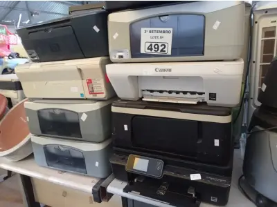 LOTE 492 - 10 IMPRESSORAS MARCAS E MODELOS DIVERSOS PARA RETIRADA DE PEÇAS. (NO ESTADO) ATENÇÃO! FAZER A VISITAÇÃO ANTES DE ARREMATAR, NÃO SABEMOS SE FUNCIONA. LEILÃO NÃO TEM GARANTIA E NEM DEVOLUÇÃO, SUJEITO A POSSÍVEIS AVARIAS VISÍVEIS/OCULTAS E/OU AUSÊNCIA DE COMPONENTES.