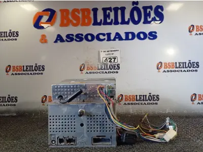 LOTE 427 - 01 CENTRAL MULTIMÍDIA E 01 APARELHO DE SOM AUTOMOTIVO. (NO ESTADO) ATENÇÃO! FAZER A VISITAÇÃO ANTES DE ARREMATAR, NÃO SABEMOS SE FUNCIONA. LEILÃO NÃO TEM GARANTIA E NEM DEVOLUÇÃO, SUJEITO A POSSÍVEIS AVARIAS VISÍVEIS/OCULTAS E/OU AUSÊNCIA DE COMPONENTES.