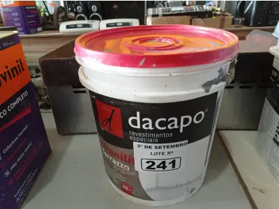 LOTE 241 - 01 BALDE DE CIMENTO QUEIMADO DACAPÓ 25KG. (NO ESTADO) ATENÇÃO! FAZER A VISITAÇÃO ANTES DE ARREMATAR, NÃO SABEMOS SE FUNCIONA. LEILÃO NÃO TEM GARANTIA E NEM DEVOLUÇÃO, SUJEITO A POSSÍVEIS AVARIAS VISÍVEIS/OCULTAS E/OU AUSÊNCIA DE COMPONENTES.