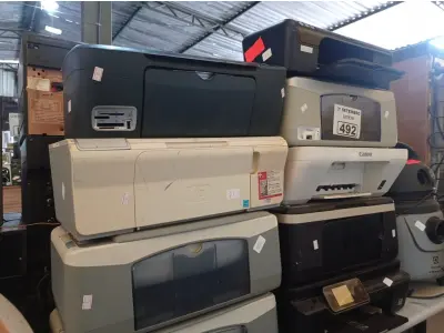 LOTE 492 - 10 IMPRESSORAS MARCAS E MODELOS DIVERSOS PARA RETIRADA DE PEÇAS. (NO ESTADO) ATENÇÃO! FAZER A VISITAÇÃO ANTES DE ARREMATAR, NÃO SABEMOS SE FUNCIONA. LEILÃO NÃO TEM GARANTIA E NEM DEVOLUÇÃO, SUJEITO A POSSÍVEIS AVARIAS VISÍVEIS/OCULTAS E/OU AUSÊNCIA DE COMPONENTES.