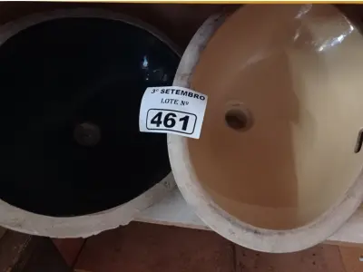 LOTE 461 - 02 CUBAS MARCAS E MODELOS DIVERSOS. (NO ESTADO) ATENÇÃO! FAZER A VISITAÇÃO ANTES DE ARREMATAR, NÃO SABEMOS SE FUNCIONA. LEILÃO NÃO TEM GARANTIA E NEM DEVOLUÇÃO, SUJEITO A POSSÍVEIS AVARIAS VISÍVEIS/OCULTAS E/OU AUSÊNCIA DE COMPONENTES.