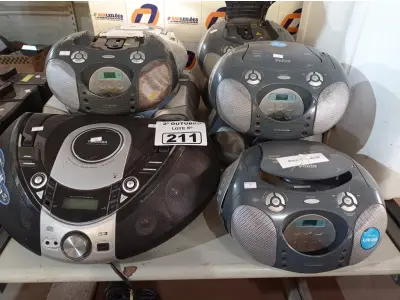 LOTE 211 - 10 APARELHOS DE SOM MARCAS E MODELOS DIVERSOS. (NO ESTADO) ATENÇÃO! FAZER A VISITAÇÃO ANTES DE ARREMATAR, NÃO SABEMOS SE FUNCIONA. LEILÃO NÃO TEM GARANTIA E NEM DEVOLUÇÃO, SUJEITO A POSSÍVEIS AVARIAS VISÍVEIS/OCULTAS E/OU AUSÊNCIA DE COMPONENTES.
