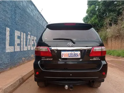 LOTE 527 - 01 I/TOYOTA HILUX SW4 SRV 4X4, ANO 2007, COR PRETA, DIESEL (NO ESTADO)