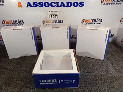 LOTE 157 - 04 LUMINÁRIAS DE EMBUTIR MARCAS EDIBRAZ. (NO ESTADO) ATENÇÃO! FAZER A VISITAÇÃO ANTES DE ARREMATAR, NÃO SABEMOS SE FUNCIONA. LEILÃO NÃO TEM GARANTIA E NEM DEVOLUÇÃO, SUJEITO A POSSÍVEIS AVARIAS VISÍVEIS/OCULTAS E/OU AUSÊNCIA DE COMPONENTES.