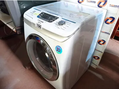 LOTE 196 - 01 LAVA SECA MARCA ELECTROLUX 10.5KG 220V. (NO ESTADO) ATENÇÃO! FAZER A VISITAÇÃO ANTES DE ARREMATAR, NÃO SABEMOS SE FUNCIONA. LEILÃO NÃO TEM GARANTIA E NEM DEVOLUÇÃO, SUJEITO A POSSÍVEIS AVARIAS VISÍVEIS/OCULTAS E/OU AUSÊNCIA DE COMPONENTES.