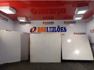 LOTE 106 - 03 LUMINÁRIAS DE EMBUTIR MARCAS EDIBRAZ. (NO ESTADO) ATENÇÃO! FAZER A VISITAÇÃO ANTES DE ARREMATAR, NÃO SABEMOS SE FUNCIONA. LEILÃO NÃO TEM GARANTIA E NEM DEVOLUÇÃO, SUJEITO A POSSÍVEIS AVARIAS VISÍVEIS/OCULTAS E/OU AUSÊNCIA DE COMPONENTES.