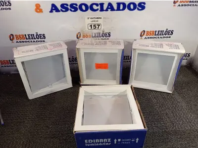 LOTE 157 - 04 LUMINÁRIAS DE EMBUTIR MARCAS EDIBRAZ. (NO ESTADO) ATENÇÃO! FAZER A VISITAÇÃO ANTES DE ARREMATAR, NÃO SABEMOS SE FUNCIONA. LEILÃO NÃO TEM GARANTIA E NEM DEVOLUÇÃO, SUJEITO A POSSÍVEIS AVARIAS VISÍVEIS/OCULTAS E/OU AUSÊNCIA DE COMPONENTES.