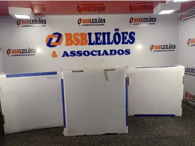 LOTE 074 - 03 LUMINÁRIAS DE EMBUTIR MARCAS EDIBRAZ. (NO ESTADO) ATENÇÃO! FAZER A VISITAÇÃO ANTES DE ARREMATAR, NÃO SABEMOS SE FUNCIONA. LEILÃO NÃO TEM GARANTIA E NEM DEVOLUÇÃO, SUJEITO A POSSÍVEIS AVARIAS VISÍVEIS/OCULTAS E/OU AUSÊNCIA DE COMPONENTES.