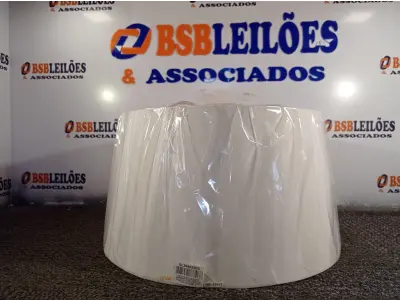 LOTE 202 - 01 PENDENTE SÃO PAULO NA COR BRANCA. (NO ESTADO) ATENÇÃO! FAZER A VISITAÇÃO ANTES DE ARREMATAR, NÃO SABEMOS SE FUNCIONA. LEILÃO NÃO TEM GARANTIA E NEM DEVOLUÇÃO, SUJEITO A POSSÍVEIS AVARIAS VISÍVEIS/OCULTAS E/OU AUSÊNCIA DE COMPONENTES.