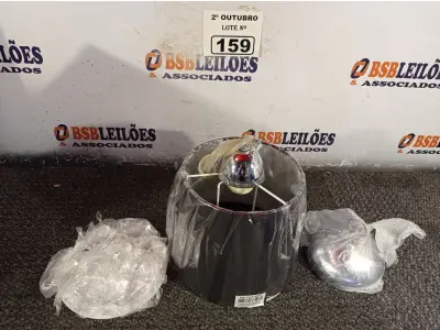 LOTE 159 - 01 LUMINÁRIA PENDENTE SÃO PAULO. (NO ESTADO) ATENÇÃO! FAZER A VISITAÇÃO ANTES DE ARREMATAR, NÃO SABEMOS SE FUNCIONA. LEILÃO NÃO TEM GARANTIA E NEM DEVOLUÇÃO, SUJEITO A POSSÍVEIS AVARIAS VISÍVEIS/OCULTAS E/OU AUSÊNCIA DE COMPONENTES.