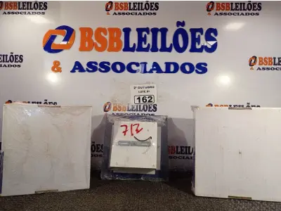 LOTE 162 - 03 LUMINÁRIAS DE EMBUTIR 20X20 MARCAS EDIBRAZ. (NO ESTADO) ATENÇÃO! FAZER A VISITAÇÃO ANTES DE ARREMATAR, NÃO SABEMOS SE FUNCIONA. LEILÃO NÃO TEM GARANTIA E NEM DEVOLUÇÃO, SUJEITO A POSSÍVEIS AVARIAS VISÍVEIS/OCULTAS E/OU AUSÊNCIA DE COMPONENTES.