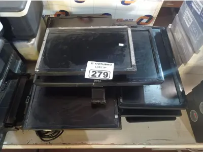 LOTE 279 - 08 MONITORES MARCAS E MODELOS DIVERSOS PARA RETIRADA DE PEÇAS. (NO ESTADO) ATENÇÃO! FAZER A VISITAÇÃO ANTES DE ARREMATAR, NÃO SABEMOS SE FUNCIONA. LEILÃO NÃO TEM GARANTIA E NEM DEVOLUÇÃO, SUJEITO A POSSÍVEIS AVARIAS VISÍVEIS/OCULTAS E/OU AUSÊNCIA DE COMPONENTES.