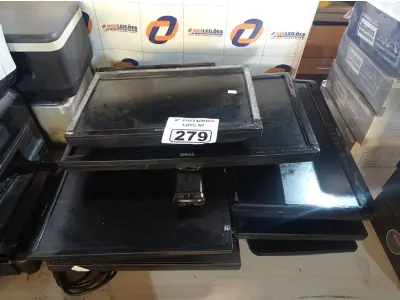 LOTE 279 - 08 MONITORES MARCAS E MODELOS DIVERSOS PARA RETIRADA DE PEÇAS. (NO ESTADO) ATENÇÃO! FAZER A VISITAÇÃO ANTES DE ARREMATAR, NÃO SABEMOS SE FUNCIONA. LEILÃO NÃO TEM GARANTIA E NEM DEVOLUÇÃO, SUJEITO A POSSÍVEIS AVARIAS VISÍVEIS/OCULTAS E/OU AUSÊNCIA DE COMPONENTES.