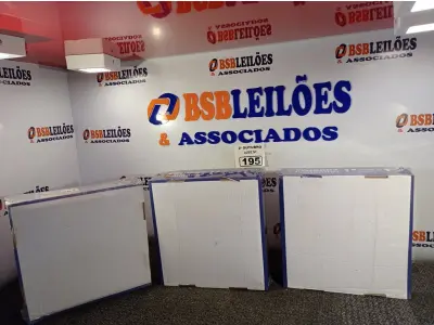 LOTE 195 - 03 LUMINÁRIAS DE EMBUTIR MARCA EDIBRAZ. (NO ESTADO) ATENÇÃO! FAZER A VISITAÇÃO ANTES DE ARREMATAR, NÃO SABEMOS SE FUNCIONA. LEILÃO NÃO TEM GARANTIA E NEM DEVOLUÇÃO, SUJEITO A POSSÍVEIS AVARIAS VISÍVEIS/OCULTAS E/OU AUSÊNCIA DE COMPONENTES.