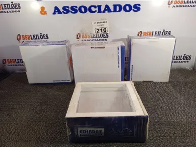 LOTE 216 - 04 LUMINÁRIAS DE EMBUTIR 8113 RETO EDIBRAZ. (NO ESTADO) ATENÇÃO! FAZER A VISITAÇÃO ANTES DE ARREMATAR, NÃO SABEMOS SE FUNCIONA. LEILÃO NÃO TEM GARANTIA E NEM DEVOLUÇÃO, SUJEITO A POSSÍVEIS AVARIAS VISÍVEIS/OCULTAS E/OU AUSÊNCIA DE COMPONENTES.