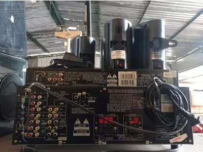LOTE 326 - 01 DVD HOME THEATER E 01 RECEIVER MARCAS PIONEER AMBOS 120V. (NO ESTADO) ATENÇÃO! FAZER A VISITAÇÃO ANTES DE ARREMATAR, NÃO SABEMOS SE FUNCIONA. LEILÃO NÃO TEM GARANTIA E NEM DEVOLUÇÃO, SUJEITO A POSSÍVEIS AVARIAS VISÍVEIS/OCULTAS E/OU AUSÊNCIA DE COMPONENTES.