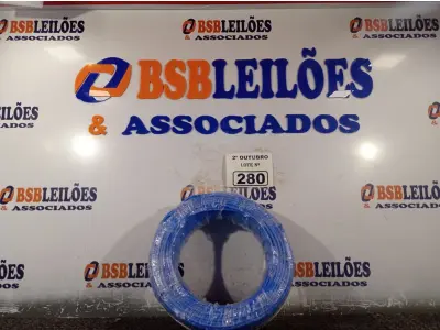 LOTE 280 - 01 ROLO DE CABO FLEXÍVEL 100M 4MM NA COR AZUL. (NO ESTADO) ATENÇÃO! FAZER A VISITAÇÃO ANTES DE ARREMATAR, NÃO SABEMOS SE FUNCIONA. LEILÃO NÃO TEM GARANTIA E NEM DEVOLUÇÃO, SUJEITO A POSSÍVEIS AVARIAS VISÍVEIS/OCULTAS E/OU AUSÊNCIA DE COMPONENTES.
