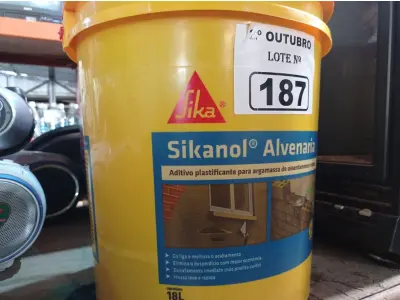 LOTE 187 - 01 BALDE DE SIKANOL ALVENARIA, ADITIVO PLASTIFICANTE PARA ARGAMASSA DE ASSENTAMENTO E REBOCO. (NO ESTADO) ATENÇÃO! FAZER A VISITAÇÃO ANTES DE ARREMATAR, NÃO SABEMOS SE FUNCIONA. LEILÃO NÃO TEM GARANTIA E NEM DEVOLUÇÃO, SUJEITO A POSSÍVEIS AVARIAS VISÍVEIS/OCULTAS E/OU AUSÊNCIA DE COMPONENTES.
