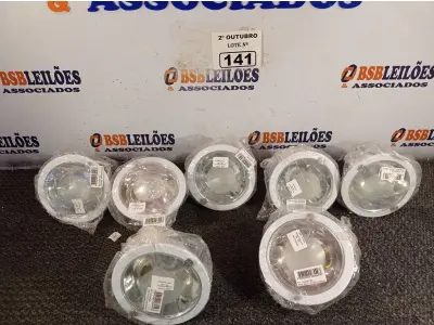 LOTE 141 - 07 LUMINÁRIAS REDONDAS DE EMBUTIR. (NO ESTADO) ATENÇÃO! FAZER A VISITAÇÃO ANTES DE ARREMATAR, NÃO SABEMOS SE FUNCIONA. LEILÃO NÃO TEM GARANTIA E NEM DEVOLUÇÃO, SUJEITO A POSSÍVEIS AVARIAS VISÍVEIS/OCULTAS E/OU AUSÊNCIA DE COMPONENTES.