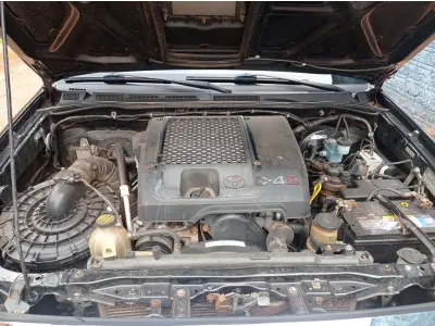 LOTE 527 - 01 I/TOYOTA HILUX SW4 SRV 4X4, ANO 2007, COR PRETA, DIESEL (NO ESTADO)