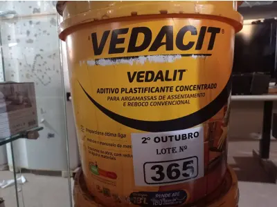 LOTE 365 - 01 BALDE DE VEDALIT, ADITIVO PLASTIFICANTE CONCENTRADO PARA ARGAMASSA DE ASSENTAMENTO E REBOCO CONVENCIONAL 18L. (NO ESTADO) ATENÇÃO! FAZER A VISITAÇÃO ANTES DE ARREMATAR, NÃO SABEMOS SE FUNCIONA. LEILÃO NÃO TEM GARANTIA E NEM DEVOLUÇÃO, SUJEITO A POSSÍVEIS AVARIAS VISÍVEIS/OCULTAS E/OU AUSÊNCIA DE COMPONENTES.