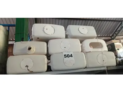 LOTE 504 - 08 CAIXAS DE DESCARGA MARCAS E MODELOS DIVERSOS COM AVARIAS. (NO ESTADO) ATENÇÃO! FAZER A VISITAÇÃO ANTES DE ARREMATAR, NÃO SABEMOS SE FUNCIONA. LEILÃO NÃO TEM GARANTIA E NEM DEVOLUÇÃO, SUJEITO A POSSÍVEIS AVARIAS VISÍVEIS/OCULTAS E/OU AUSÊNCIA DE COMPONENTES.