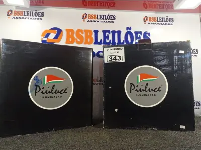 LOTE 343 - 02 PLAFONS DE SOBREPOR 40X40. (NO ESTADO) ATENÇÃO! FAZER A VISITAÇÃO ANTES DE ARREMATAR, NÃO SABEMOS SE FUNCIONA. LEILÃO NÃO TEM GARANTIA E NEM DEVOLUÇÃO, SUJEITO A POSSÍVEIS AVARIAS VISÍVEIS/OCULTAS E/OU AUSÊNCIA DE COMPONENTES.