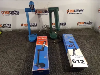 LOTE 612 - 04 LUMINÁRIAS DE MESA PELICANO CORES DIVERSAS. (NO ESTADO) ATENÇÃO! FAZER A VISITAÇÃO ANTES DE ARREMATAR, NÃO SABEMOS SE FUNCIONA. LEILÃO NÃO TEM GARANTIA E NEM DEVOLUÇÃO, SUJEITO A POSSÍVEIS AVARIAS VISÍVEIS/OCULTAS E/OU AUSÊNCIA DE COMPONENTES.