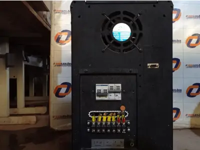LOTE 464 - 01 NOBREAK 7.5KVA. (NO ESTADO) ATENÇÃO! FAZER A VISITAÇÃO ANTES DE ARREMATAR, NÃO SABEMOS SE FUNCIONA. LEILÃO NÃO TEM GARANTIA E NEM DEVOLUÇÃO, SUJEITO A POSSÍVEIS AVARIAS VISÍVEIS/OCULTAS E/OU AUSÊNCIA DE COMPONENTES.