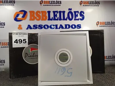 LOTE 495 - 02 LUMINÁRIAS DE EMBUTIR 30X30 PIOLUCE. (NO ESTADO) ATENÇÃO! FAZER A VISITAÇÃO ANTES DE ARREMATAR, NÃO SABEMOS SE FUNCIONA. LEILÃO NÃO TEM GARANTIA E NEM DEVOLUÇÃO, SUJEITO A POSSÍVEIS AVARIAS VISÍVEIS/OCULTAS E/OU AUSÊNCIA DE COMPONENTES.