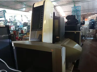 LOTE 543 - 05 TV’S DE TUBO, 01 PROJETOR MULTIMIDIA E 01 CLIMATIZADOR MARCAS E MODELOS DIVERSOS. (NO ESTADO) ATENÇÃO! FAZER A VISITAÇÃO ANTES DE ARREMATAR, NÃO SABEMOS SE FUNCIONA. LEILÃO NÃO TEM GARANTIA E NEM DEVOLUÇÃO, SUJEITO A POSSÍVEIS AVARIAS VISÍVEIS/OCULTAS E/OU AUSÊNCIA DE COMPONENTES.