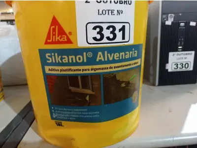 LOTE 331 - 01 BALDE DE SIKANOL ALVENARIA, ADITIVO PLASTIFICANTE PARA ARGAMASSA DE ASSENTAMENTO E REBOCO. (NO ESTADO) ATENÇÃO! FAZER A VISITAÇÃO ANTES DE ARREMATAR, NÃO SABEMOS SE FUNCIONA. LEILÃO NÃO TEM GARANTIA E NEM DEVOLUÇÃO, SUJEITO A POSSÍVEIS AVARIAS VISÍVEIS/OCULTAS E/OU AUSÊNCIA DE COMPONENTES.