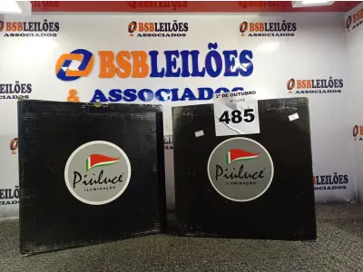 LOTE 485 - 02 LUMINÁRIAS DE EMBUTIR 30X30 PIOLUCE. (NO ESTADO) ATENÇÃO! FAZER A VISITAÇÃO ANTES DE ARREMATAR, NÃO SABEMOS SE FUNCIONA. LEILÃO NÃO TEM GARANTIA E NEM DEVOLUÇÃO, SUJEITO A POSSÍVEIS AVARIAS VISÍVEIS/OCULTAS E/OU AUSÊNCIA DE COMPONENTES.