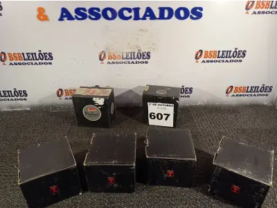 LOTE 607 - 06 ARANDELAS PIOLUCE. (NO ESTADO) ATENÇÃO! FAZER A VISITAÇÃO ANTES DE ARREMATAR, NÃO SABEMOS SE FUNCIONA. LEILÃO NÃO TEM GARANTIA E NEM DEVOLUÇÃO, SUJEITO A POSSÍVEIS AVARIAS VISÍVEIS/OCULTAS E/OU AUSÊNCIA DE COMPONENTES.