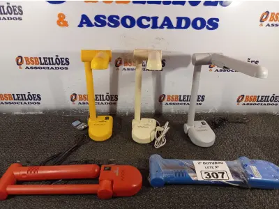 LOTE 307 - 05 LUMINÁRIAS DE MESA PELICANO CORES DIVERSAS. (NO ESTADO) ATENÇÃO! FAZER A VISITAÇÃO ANTES DE ARREMATAR, NÃO SABEMOS SE FUNCIONA. LEILÃO NÃO TEM GARANTIA E NEM DEVOLUÇÃO, SUJEITO A POSSÍVEIS AVARIAS VISÍVEIS/OCULTAS E/OU AUSÊNCIA DE COMPONENTES.