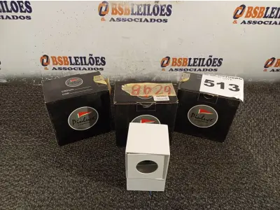 LOTE 513 - 03 ARANDELAS RETANGULARES. (NO ESTADO) ATENÇÃO! FAZER A VISITAÇÃO ANTES DE ARREMATAR, NÃO SABEMOS SE FUNCIONA. LEILÃO NÃO TEM GARANTIA E NEM DEVOLUÇÃO, SUJEITO A POSSÍVEIS AVARIAS VISÍVEIS/OCULTAS E/OU AUSÊNCIA DE COMPONENTES.