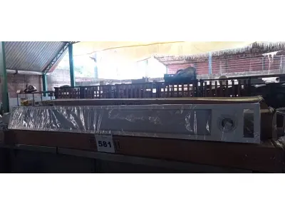 LOTE 581 - 06 LUMINÁRIAS DE EMBUTIR 1X40W+2 DICROICA MF-254132. (NO ESTADO) ATENÇÃO! FAZER A VISITAÇÃO ANTES DE ARREMATAR, NÃO SABEMOS SE FUNCIONA. LEILÃO NÃO TEM GARANTIA E NEM DEVOLUÇÃO, SUJEITO A POSSÍVEIS AVARIAS VISÍVEIS/OCULTAS E/OU AUSÊNCIA DE COMPONENTES.