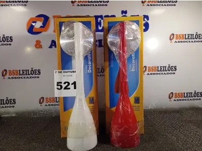 LOTE 521 - 02 PENDENTES DE VIDRO 1XE27. (NO ESTADO) ATENÇÃO! FAZER A VISITAÇÃO ANTES DE ARREMATAR, NÃO SABEMOS SE FUNCIONA. LEILÃO NÃO TEM GARANTIA E NEM DEVOLUÇÃO, SUJEITO A POSSÍVEIS AVARIAS VISÍVEIS/OCULTAS E/OU AUSÊNCIA DE COMPONENTES.