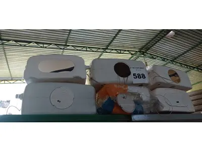 LOTE 588 - 06 CAIXAS DE DESCARGA MARCAS E MODELOS DIVERSOS. (NO ESTADO) ATENÇÃO! FAZER A VISITAÇÃO ANTES DE ARREMATAR, NÃO SABEMOS SE FUNCIONA. LEILÃO NÃO TEM GARANTIA E NEM DEVOLUÇÃO, SUJEITO A POSSÍVEIS AVARIAS VISÍVEIS/OCULTAS E/OU AUSÊNCIA DE COMPONENTES.