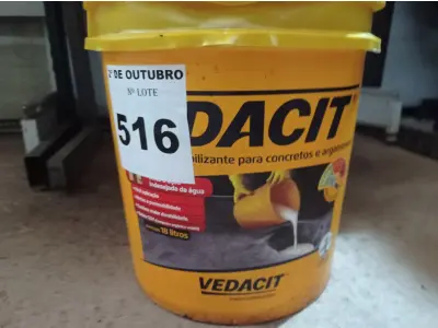LOTE 516 - 01 BALDE DE VEDACIT, ADITIVO IMPERMEABILIZANTE PARA CONCRETOS E ARGAMASSAS 18L. (NO ESTADO) ATENÇÃO! FAZER A VISITAÇÃO ANTES DE ARREMATAR, NÃO SABEMOS SE FUNCIONA. LEILÃO NÃO TEM GARANTIA E NEM DEVOLUÇÃO, SUJEITO A POSSÍVEIS AVARIAS VISÍVEIS/OCULTAS E/OU AUSÊNCIA DE COMPONENTES.