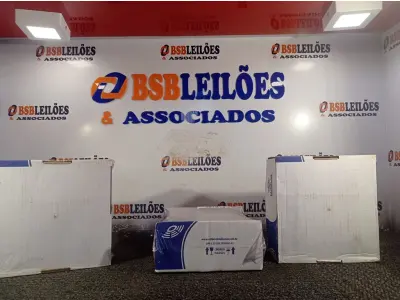 LOTE 507 - 03 LUMINÁRIAS DE EMBUTIR 20X20 MARCAS EDIBRAZ. (NO ESTADO) ATENÇÃO! FAZER A VISITAÇÃO ANTES DE ARREMATAR, NÃO SABEMOS SE FUNCIONA. LEILÃO NÃO TEM GARANTIA E NEM DEVOLUÇÃO, SUJEITO A POSSÍVEIS AVARIAS VISÍVEIS/OCULTAS E/OU AUSÊNCIA DE COMPONENTES.